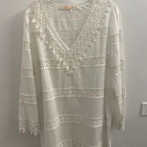 ToryBurch white eyelid lace coverup (never worn) size:M